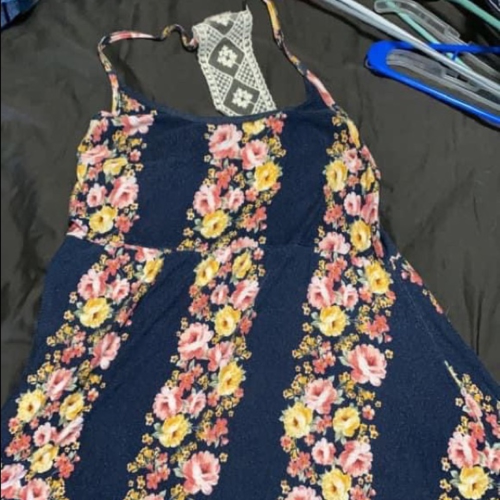 Flowery tank